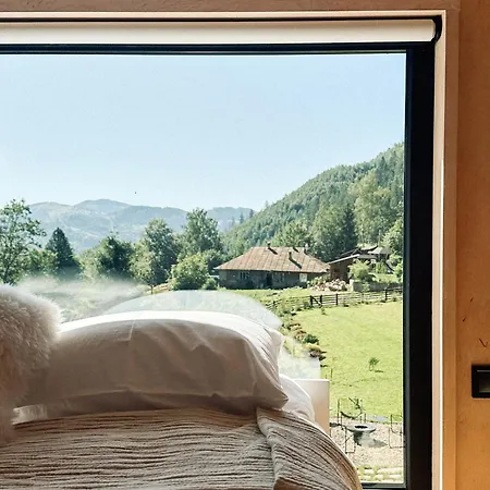 хатинка в горах