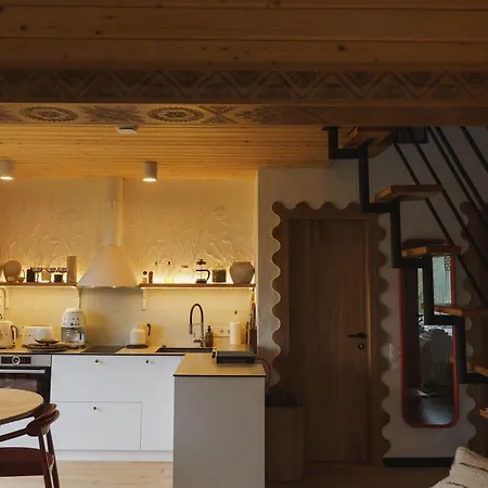 хатинка в горах