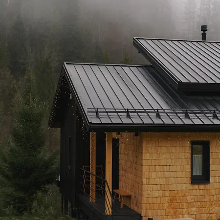 хатинка в горах *