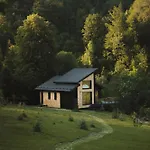 Chalet хатинка в горах